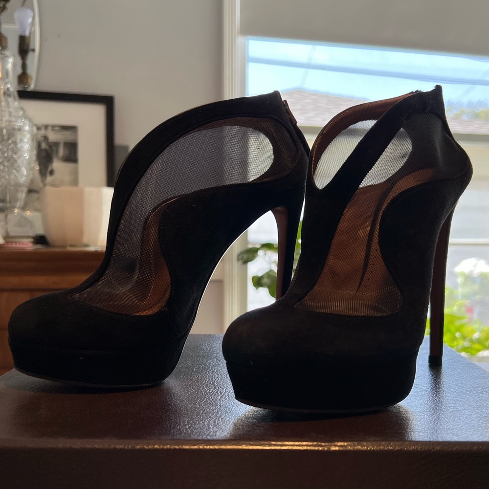Alaia Booties - Picture 3 of 8